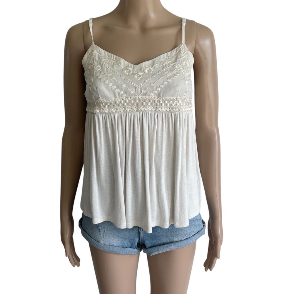 American Eagle Ivory Floral Embroidered Sweetheart Neck Boho Babydoll Tank Top